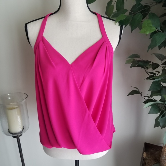 LAST ONE ! Spring Overlap Tank Top - Picture 8 of 8